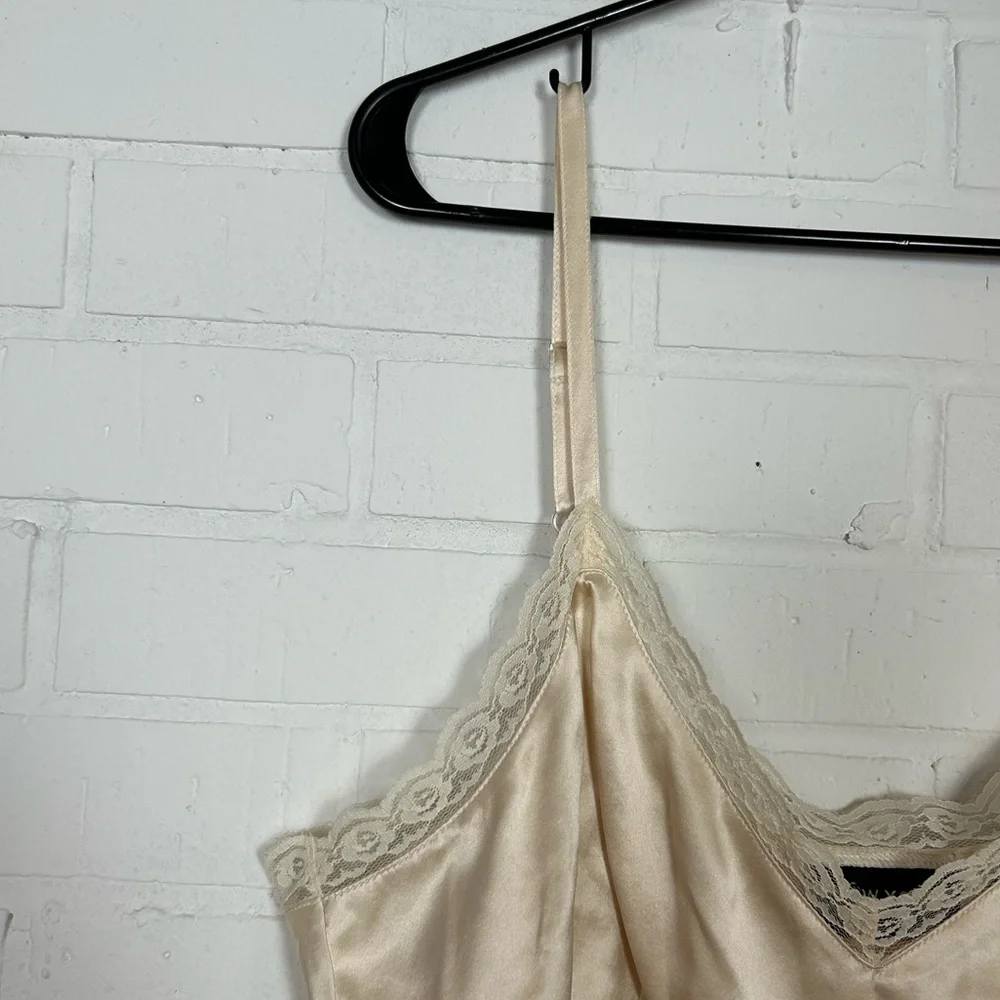 NWT 100% Silk New York & Company Camisole Top - Picture 2 of 4